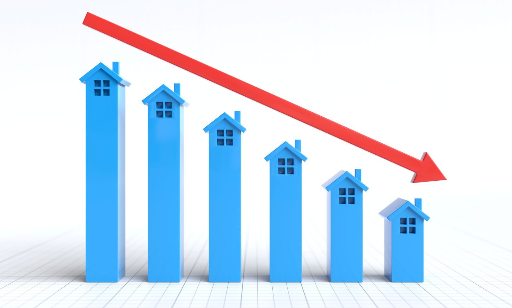 Bar chart made of house icons decreasing in height with a downward red arrow, representing mortgage interest rates coming down.